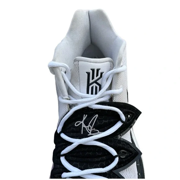 Nike Kyrie 5 TB Team Oreo White Black Basketball Shoes Men's CN9519-100 Size 10